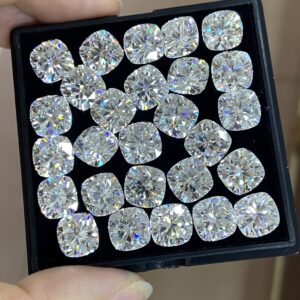 cushion cut white moissanite China wholesale price
