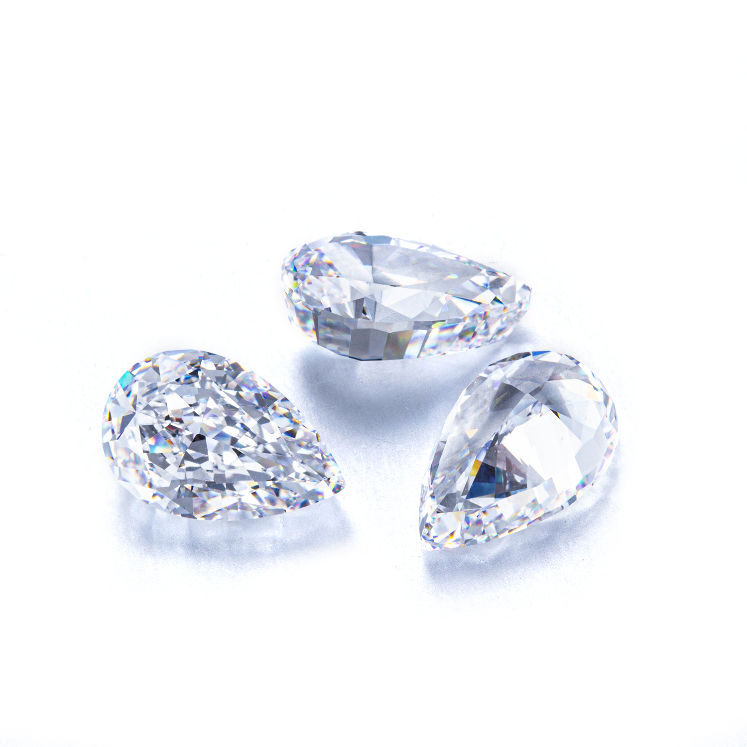 white crushed ice pear cut cubic zirconia supplier